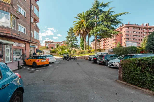 Piso en la estrecha , Oviedo — 33