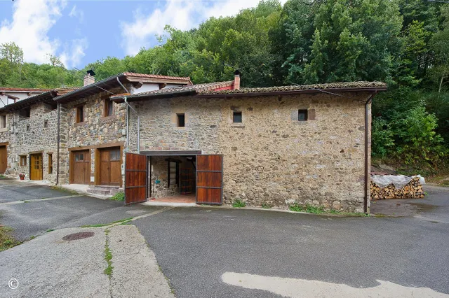 TU ENCANTADOR REFUGIO EN LIÉBANA — 16
