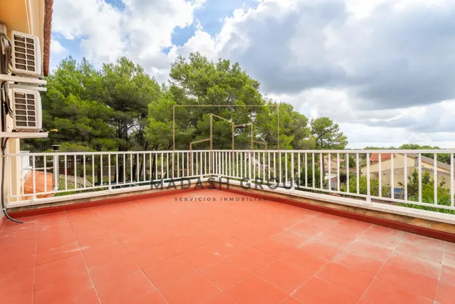 Casa con jardín, porche y terrazas solárium en Mas del Plata, Cabra del Camp — 31