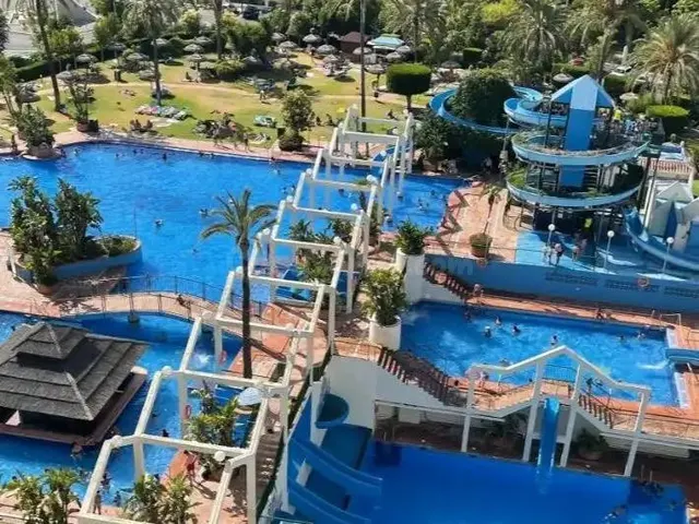 OPORTUNIDAD EN BENALBEACH — 3