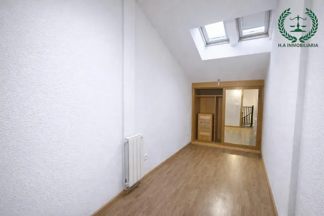 DUPLEX LUMINOSO EN EL MOLAR, CON TRASTERO — 12