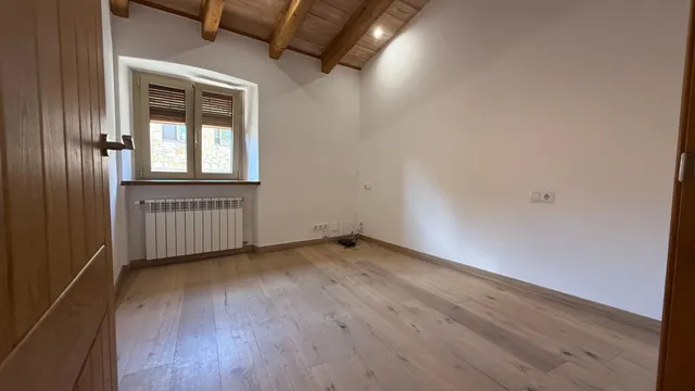 EXCLUSIVA CASA RÚSTICA CON JARDÍN, PISCINA Y VISTAS ABIERTAS — 17