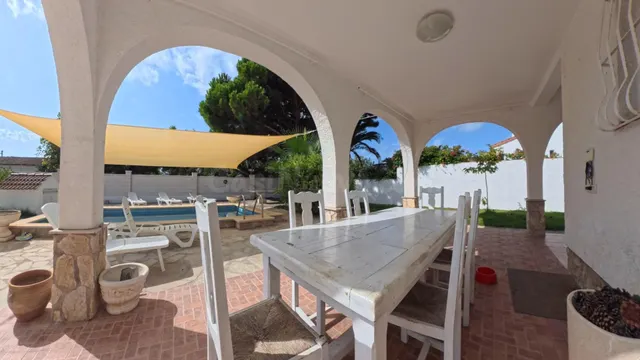 CASA CON LICENCIA TURÍSTICA A SOLO 300 METROS DEL MAR EN PLE - foto 3
