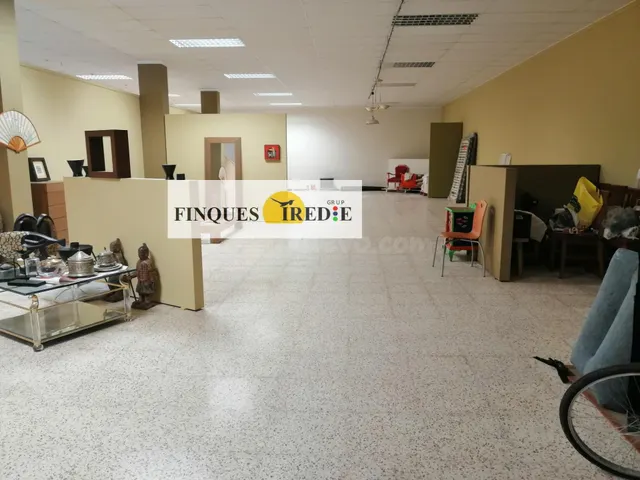 Local Comercial en L’ Aldea, Tarragona. - foto 3