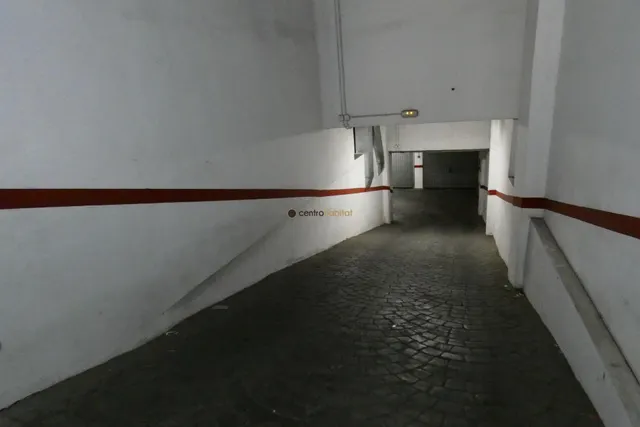 Garaje cerrado zona Pablo Iglesias — 7