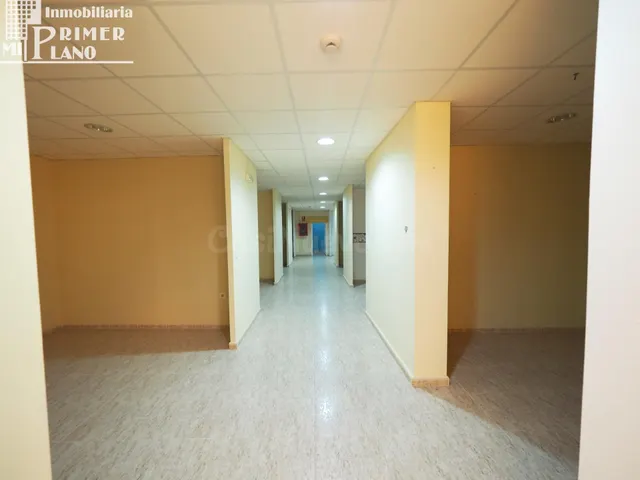 Local Comercial en Venta o Alquiler - Junto al Paseo Ramon u - foto 5