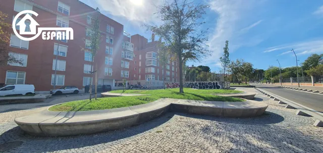 Grupo gespain ofrece piso en venta en puerta del angel — 50