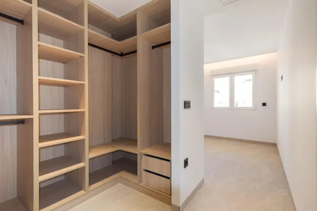 Apartamento totalmente reformado a estrenar frente a la Plaza del Teatro de Torrevieja — 27