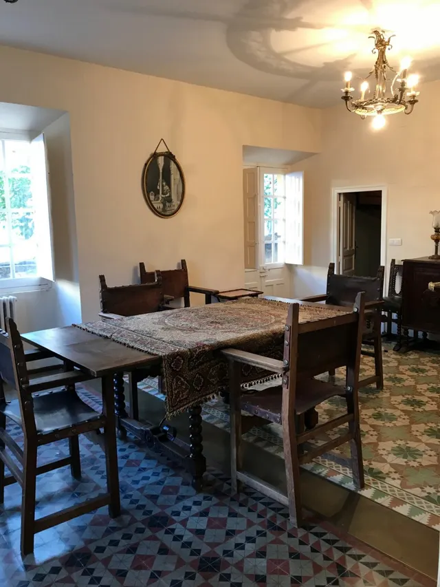 IMPRESIONANTE CASA EN EL CENTRO DE VALENCIA DE DON JUAN, IDEAL NEGOCIO. EN PERFECTO ESTADO. — 8