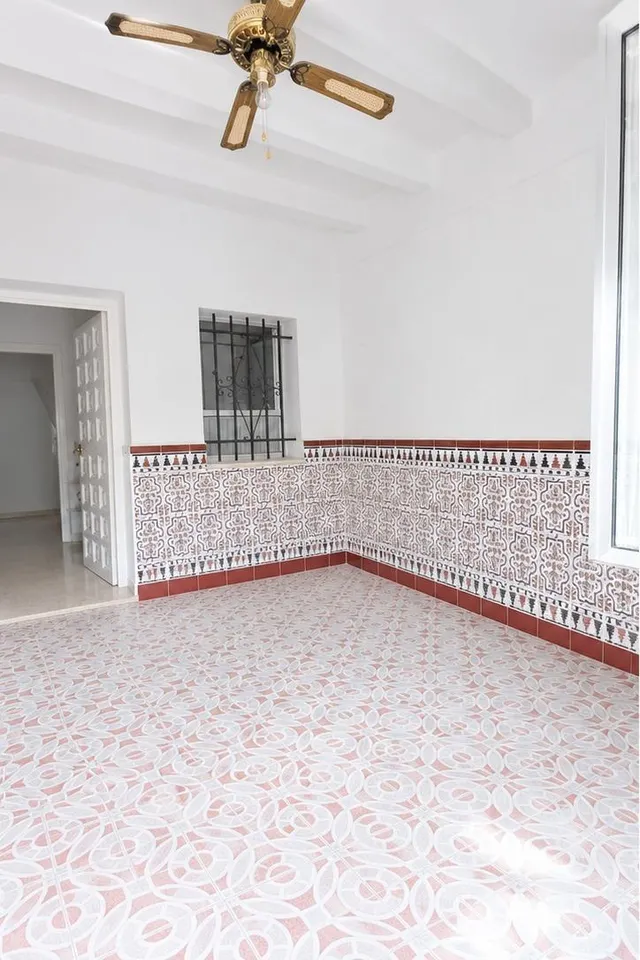 Se vende bonita casa en Mairena del aljarafe, zona Simón verde. — 5