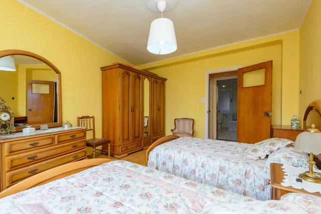LUZ, CUATRO habitaciones ,TERRAZA Y TRASTERO EN UNA DE LAS MEJORES ZONAS DE OVIEDO — 27