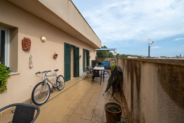 Planta baja con amplia terraza y parking — 36
