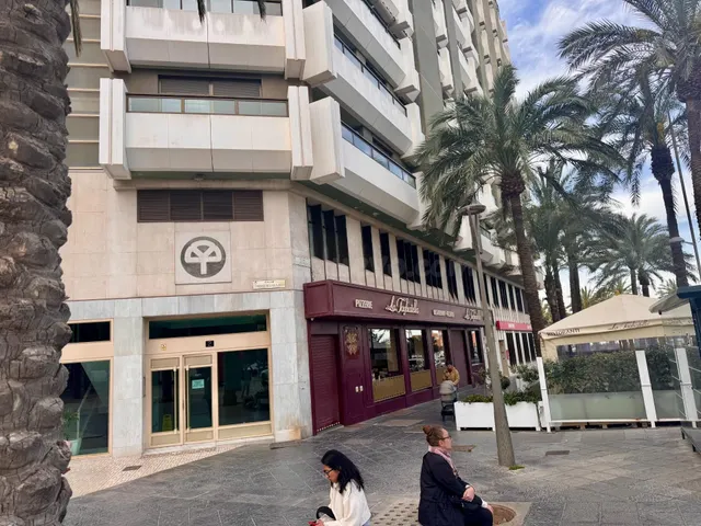 🏢 Oficinas en el centro de Almería – ¡Ubicación inmejorable! - foto 3
