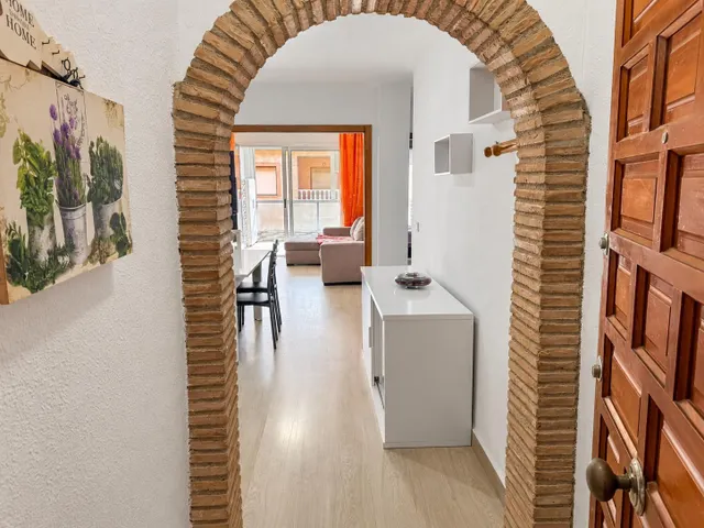 Apartamento con terraza y piscina a 250m de la playa de los Naufragos — 7