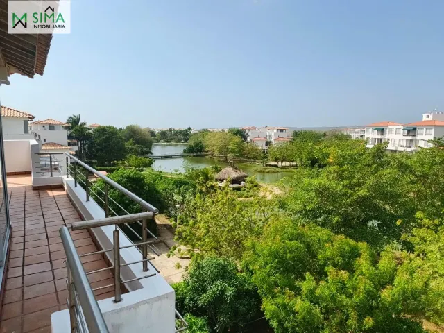 Piso 3 habitaciones 160m² en alquiler - Zona norte — 28