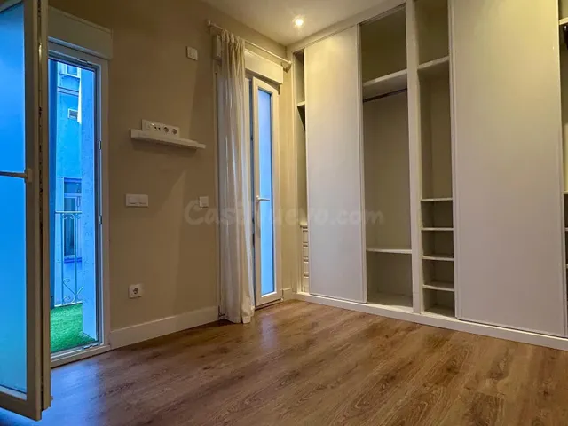 Piso en Venta en Adelfas — 2