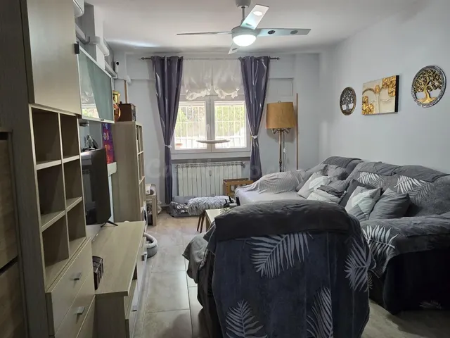 Piso reformado , 3 habitaciones zona de Barrio de Ventas