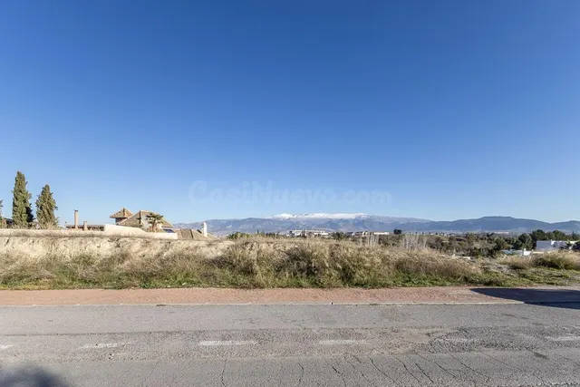 Magnifico solar en Las Gabias. — 4