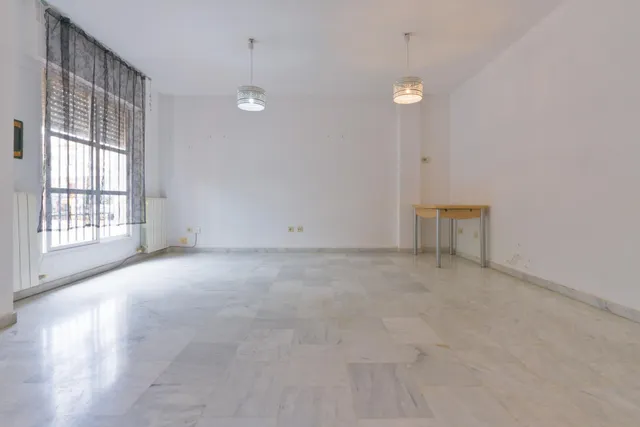 Bonita Casa en Cúllar Vega — 6