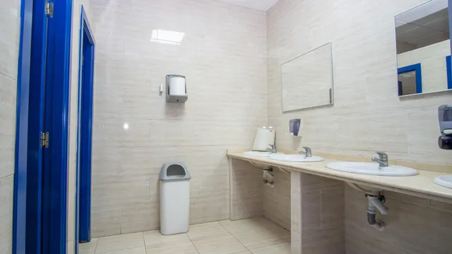 Nave en Finca Lacy de Elda . — 21