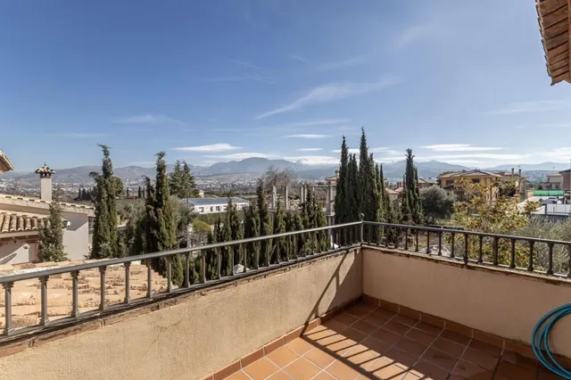 Casa-Chalet en Venta en Ogijares Granada — 24