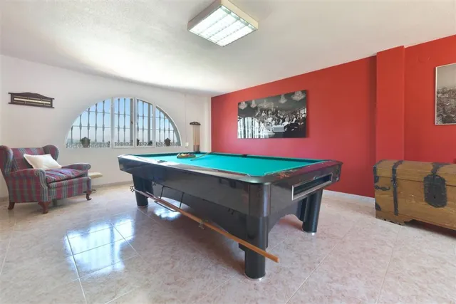 Chalet 9 habitaciones 741m² en venta - Centro — 18