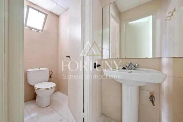 ¡Oportunidad en una zona impecable de Reus! — 10
