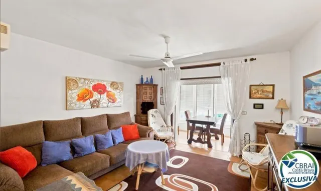 POBLAT TÍPIC Acogedor apartamento en pleno centro de Empuria - foto 2