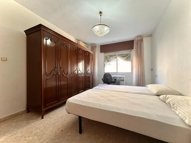 Piso 4 habitaciones 127m² en venta - La Chana — 12