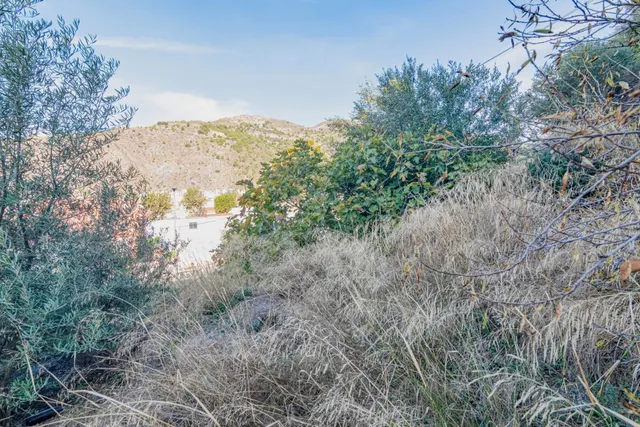 Oportunidad Única: Terreno Urbano en Vélez de Benaudalla - Costa Tropical — 28