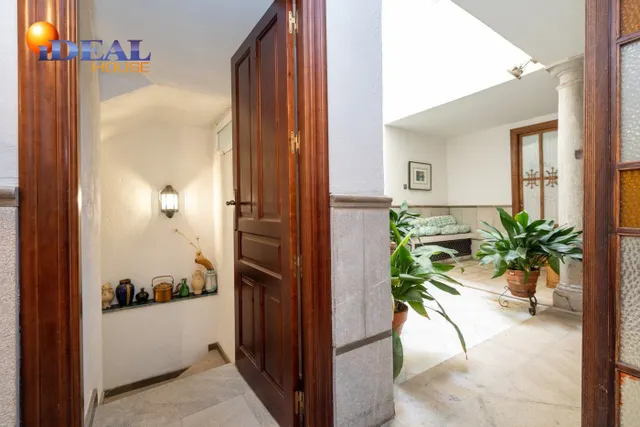 FANTASTICA CASA EN PLAZA DE LOS LOBOS — 37