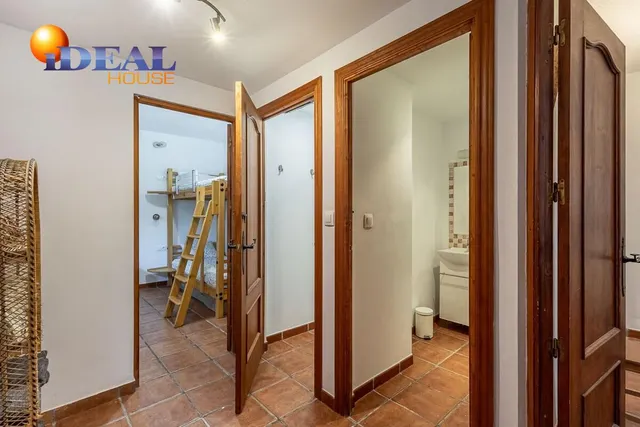 CASA DE PUEBLO REFORMADA CON PISCINA PRIVADA Y POTENCIAL DE ALQUILER Cacín, Granada – Cerca del embalse de Los Bermejales — 31