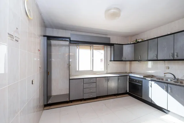 SE VENDE AMPLIO PISO EXTERIOR EN DÚRCAL GRANADA INCLUYE LOCAL — 6