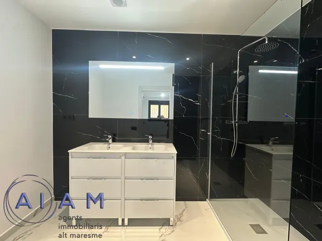 Vivienda de obra nueva lista para entrar en Pineda de Mar. — 12