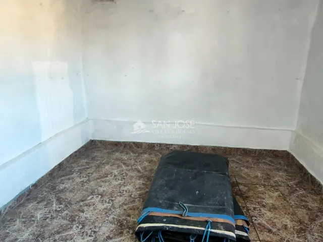 SE VENDE CHALET CON PISCINA EN MUY BUEN ESTADO EN ASPE ZONA DE UCHEL — 21