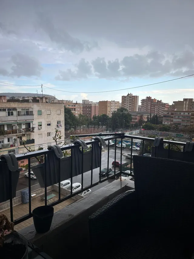 Moderno piso en Alicante a un excelente precio - foto 3