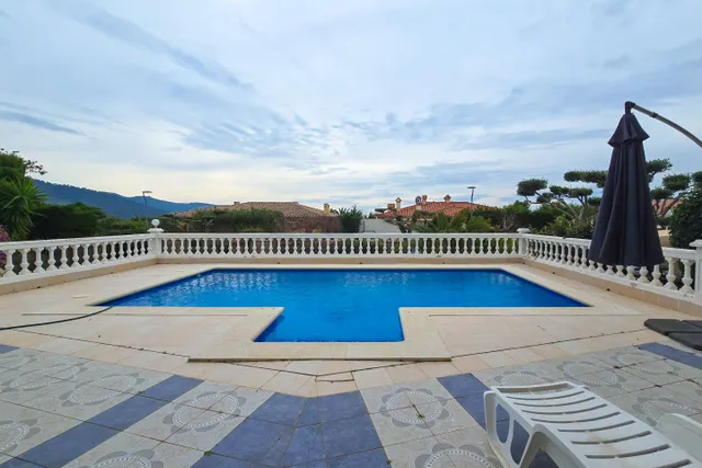 Exclusiva Casa en Mas Fumats con Vistas a la Badía de Rosas — 36