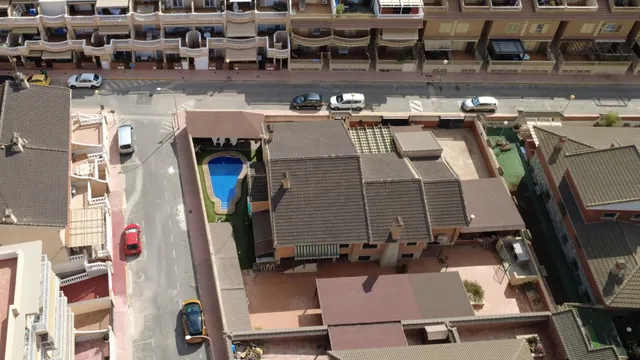 OPORTUNIDAD PATRIMONIAL ÚNICA EN PRIMERA LÍNEA DE GUARDAMAR DEL SEGURA — 33