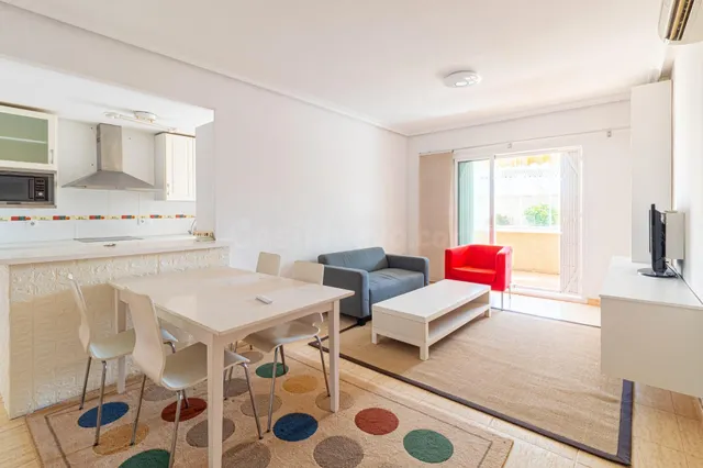 Bungalow de 3 dormitorios 2 baños con piscina privada y jardín en Zeniamar · Orihuela Costa — 7