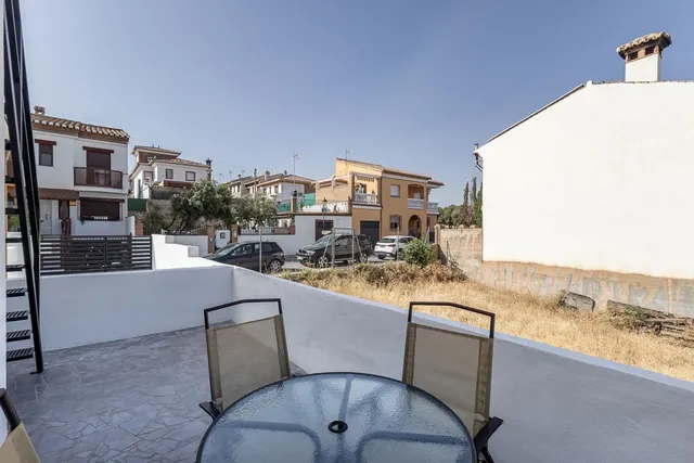Casa en venta en Monachil (Granada) – Amplia, luminosa y con gran potencial — 31