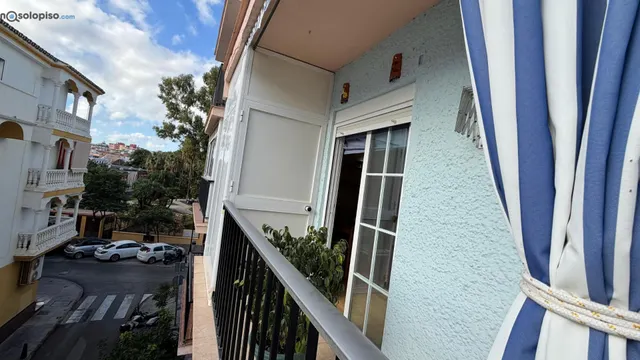 Piso en venta en el centro de Fuengirola - 3 Dormitorios — 10
