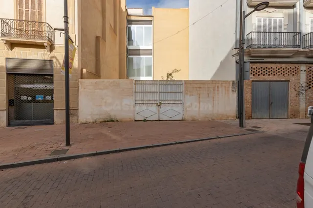 Solar en venta en el centro de Motril - foto 3