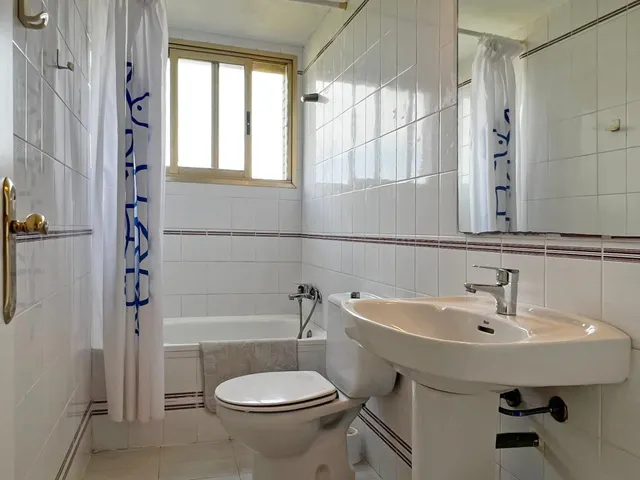 Vive frente al mar en Miami Platja: un hogar temporal con encanto y comodidad — 12