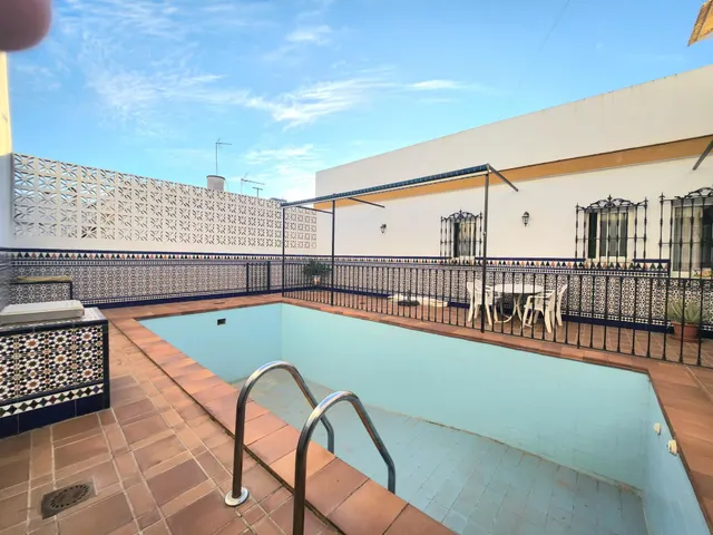 IMPRESIONANTE CASA EN CENTRO DE ALCALA DE UNA SOLA PLANTA CON LOCAL COMERCIAL Y GARAJE. — 4