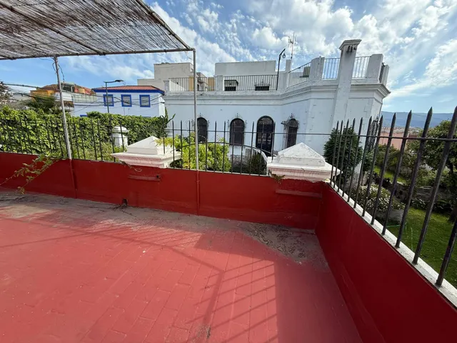 Espectacular vivienda con encanto, amplitud y jardín privado — 11