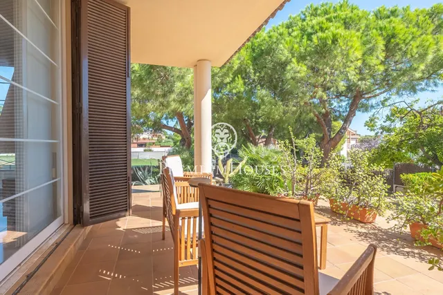 Casa con jardín y piscina en L'Aragai — 15