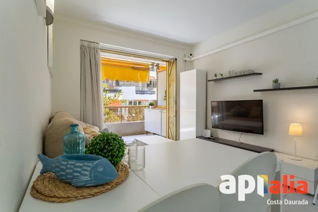 Apartamento en Paseo Miramar con Terraza esquinera y Plaza de Parking. — 5