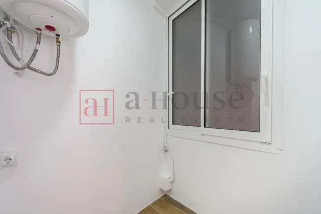 PISO RECIÉN REFORMADO CON GRAN BALCÓN EN L' EIXAMPLE — 11