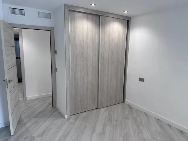 amplio piso reformado  a tan solo 150 metro de la playa la malaguerta — 14