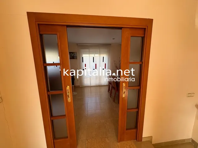 EXCLUSIVO ADOSADO A LA VENTA LISTO PARA ENTRAR A VIVIR EN ANNA — 15